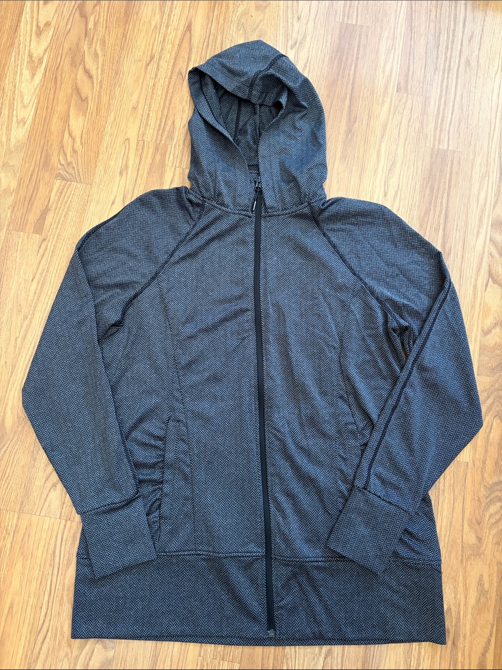 Mondetta Women's Hooded Windbreaker in Dark Gray
